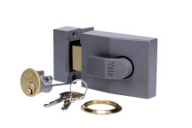 Yale 82 Deadbolt Nightlatch PB 60mm