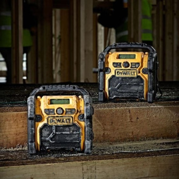 Dewalt DCR020 XR Digital Compact Radio